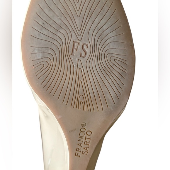 🌟 Franco Sarto Patsy Mary Jane Leg Elongating Nude Wedge Heels with buckle 9.5 - Picture 9 of 11